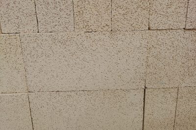 輕質(zhì)保溫磚系列之高鋁聚輕保溫磚-鄭州平順耐火材料有限公司